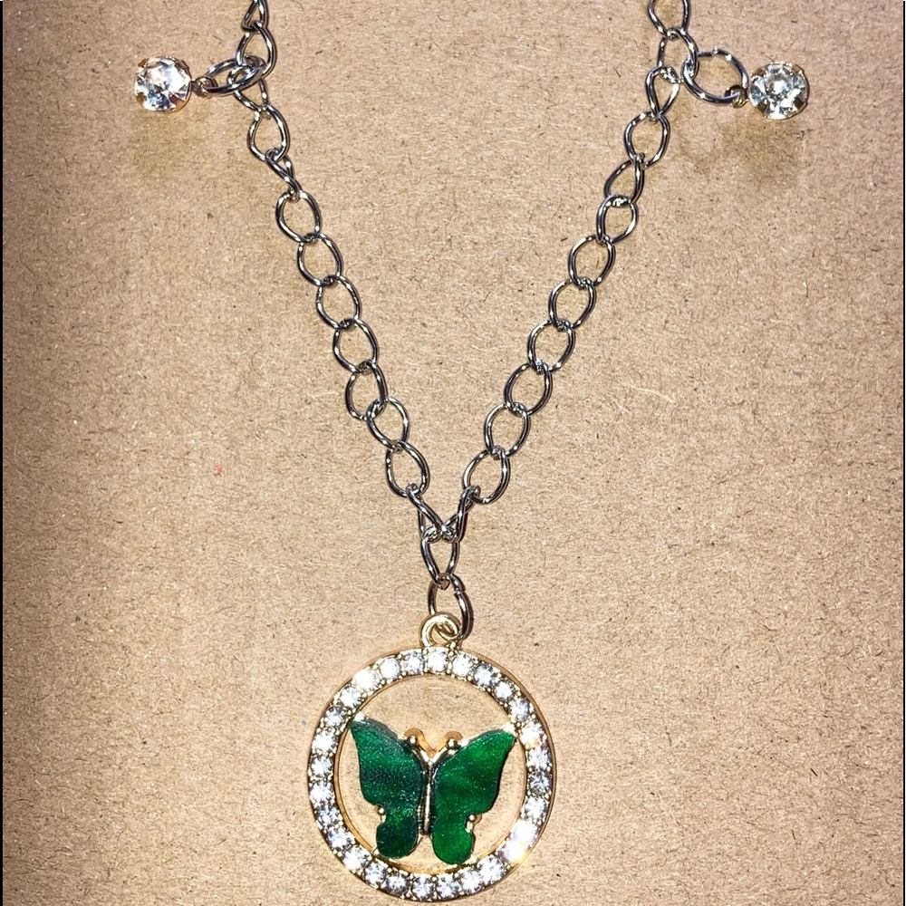 Green hope necklace